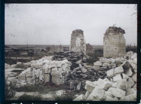 Image représentant France, Morval , Reconstructions ; vue prise des ruines de l'Eglise