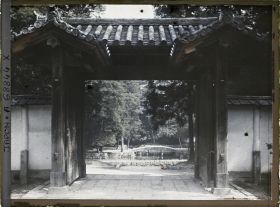 Image représentant Nanzen-ji : pont et porte à l'entrée du temple