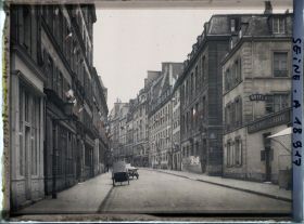 Image représentant La rue Saint-Benoît, au niveau du n°3 et l'angle de l'impasse des Deux-Anges