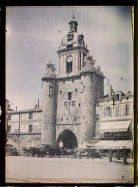 Image représentant La Tour de l'Horloge, vue depuis la cours des Dames