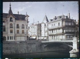 Image représentant France, Verdun, Le Pont du Théâtre et le Constructions neuves
