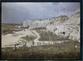 Image représentant France, Fort de Douaumont, Fort de Douaumont - Petite Coupole d'observation La Cour vue d'ensemble