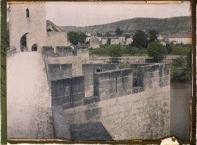 Image représentant France, Cahors, Vues prises de la rive gauche prises du pont même