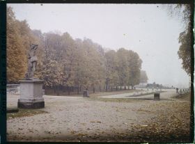 Image représentant L'allée des Statues et  la terrasse des Orangers en contrebas