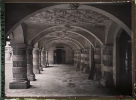 Image représentant Les arches de la cour d'Honneur de l'Hôtel de Ville
