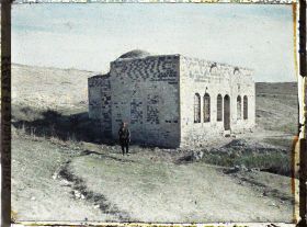 Image représentant Le bâtiment des bains sulfureux