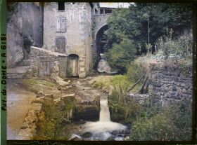 Image représentant France, Royat, Dans le Vieux Royat