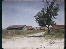 Image représentant France, Marre, Une rue du nouveau Village