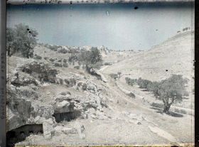 Image représentant Paysage dans la vallée de Hinnom vers Haceldama (?)