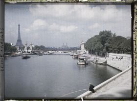 Image représentant La Seine prise de la Concorde, en direction du Trocadéro