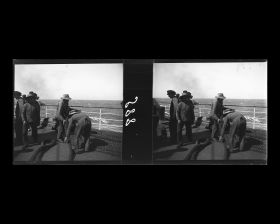 Image représentant Membres d'équipages s'affairant autour de cordages