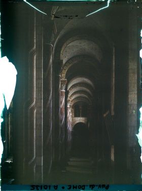 Image représentant France, Issoire, Intérieur de l'Eglise