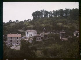 Image représentant France, La Chalade, Reconstructions dans la Vallée
