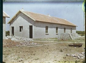 Image représentant France, Noyon, Cité du Jardin de l'Hôpital Type d'une Maison