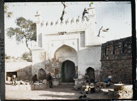 Image représentant L'entrée du dargâh de Nizamuddin