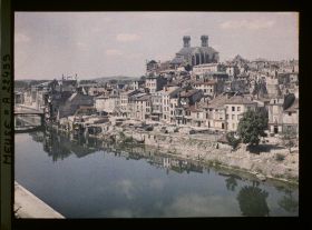 Image représentant France, Verdun, Vue générale de la Ville haute vers la Cathédrale