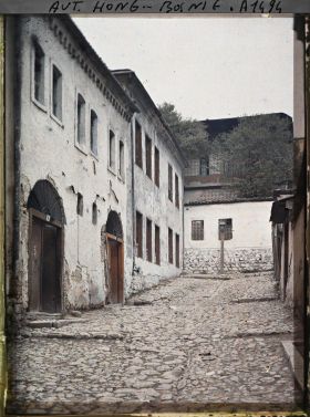 Image représentant Une vieille rue en escalier