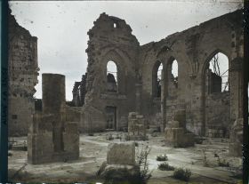 Image représentant France, Coucy le Château, Ruines de l'Eglise
