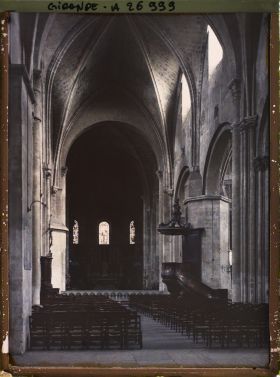 Image représentant Nef de l'église Sainte-Croix