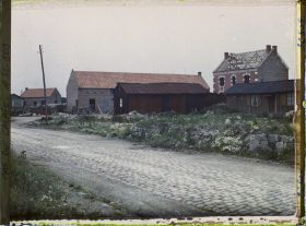 Image représentant France, Neuville St Waast, Maisons reconstruites
