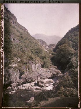 Image représentant France, Vallée d'Ossau, Le Gave entre Laruns et Eaux Chaudes