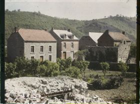 Image représentant Belgique, Hastière, Maisons reconstruites