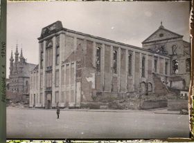 Image représentant Belgique, Louvain, Les ruines de l'Université vues du Vieux Marché