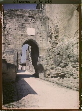 Image représentant France, Bourg s/Gironde, Porte Batelleyre