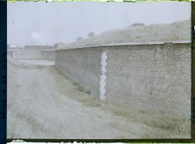 Image représentant Les fortifications (entre les portes de Clichy et St-Ouen)