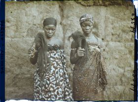 Image représentant Deux féticheuses de Zomadonou