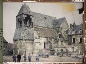 Image représentant France, Ressous s/ Matz, Destructions de guerre la Grande Place de Ressous et l'Eglise