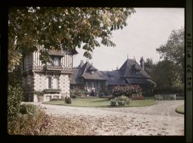Image représentant Les communs du château des Fontaines : la "Maison normande"