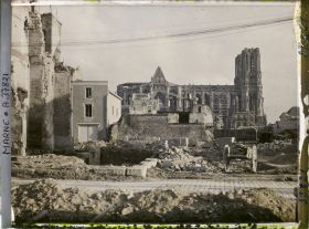 Image représentant France, Reims, Reconstructions vers la Cathédrale