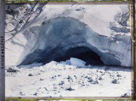 Image représentant Le Rhône à la sortie du glacier du Rhône