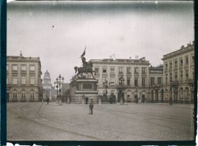 Image représentant Belgique, Bruxelles, La Place Royale et Statue de Godefroid de Bouillon