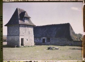 Image représentant Le colombier du manoir des Evêques de Lisieux