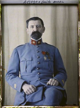 Image représentant Monsieur  https://musee-albert-kahn.s-museum.fr/home/NWQ2OTAwYzNmYjZlZTk1ZWQwODJmMjY4L2dlbmVyaWMtbm90aWNlLXRhYi9hdXRob3JpdHkvNjE3YTc5ZjVjZjhiODk2OGIzMzM3ZDIx/5d6900c3fb6ee95ed082f268/generic-notice-tab/authority/617a79ebcf8b8968b3336647 Emile Borel