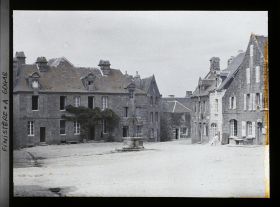 Image représentant La place de l'Eglise