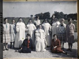 Image représentant Les enseignantes de l'école catholique de filles