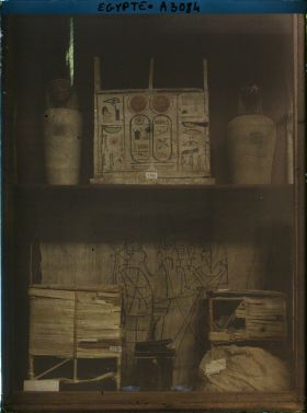 Image représentant Objets de culte d'époque ramesside au musée égyptien
