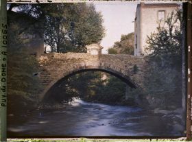Image représentant France, St Floret, Le pont