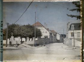 Image représentant France, Vailly, Vue vers l'Ecole de Garçons