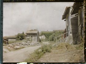 Image représentant France, Le Neufour, Abords de l'Eglise