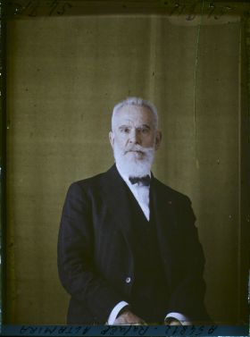Image représentant https://musee-albert-kahn.s-museum.fr/home/NWQ2OTAwYzNmYjZlZTk1ZWQwODJmMjY4L2dlbmVyaWMtbm90aWNlLXRhYi9hdXRob3JpdHkvNjE3YTc5ZjVjZjhiODk2OGIzMzM3ZDIx/5d6900c3fb6ee95ed082f268/generic-notice-tab/authority/617a79ebcf8b8968b3336726 Monsieur Rafael Altamira