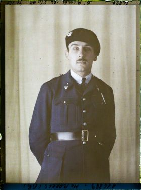 Image représentant https://musee-albert-kahn.s-museum.fr/home/NWQ2OTAwYzNmYjZlZTk1ZWQwODJmMjY4L2dlbmVyaWMtbm90aWNlLXRhYi9hdXRob3JpdHkvNjE3YTc5ZjVjZjhiODk2OGIzMzM3ZDIx/5d6900c3fb6ee95ed082f268/generic-notice-tab/authority/617a79ebcf8b8968b33367ed Monsieur Philippe Barrès,