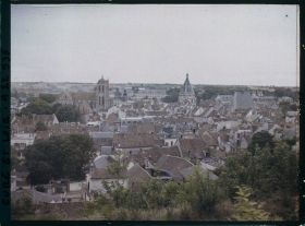 Image représentant Vue générale de Dreux prise de la Promenade du Château