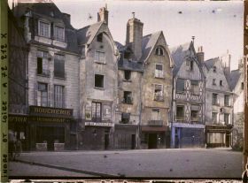 Image représentant Maisons et boutiques de la place Plumereau