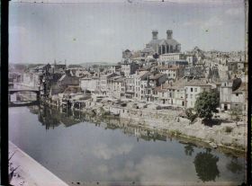 Image représentant France, Verdun, Vue générale de la Ville haute vers la Cathédrale