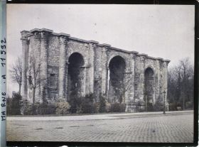 Image représentant La porte Mars, place de la République