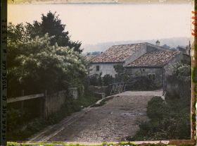 Image représentant France, Villers-sous-Premy, Un coin du Village